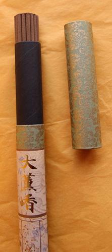 Swallows in Flight | Long Temple grade Japanese Incense Sticks | by Les Encens du Monde