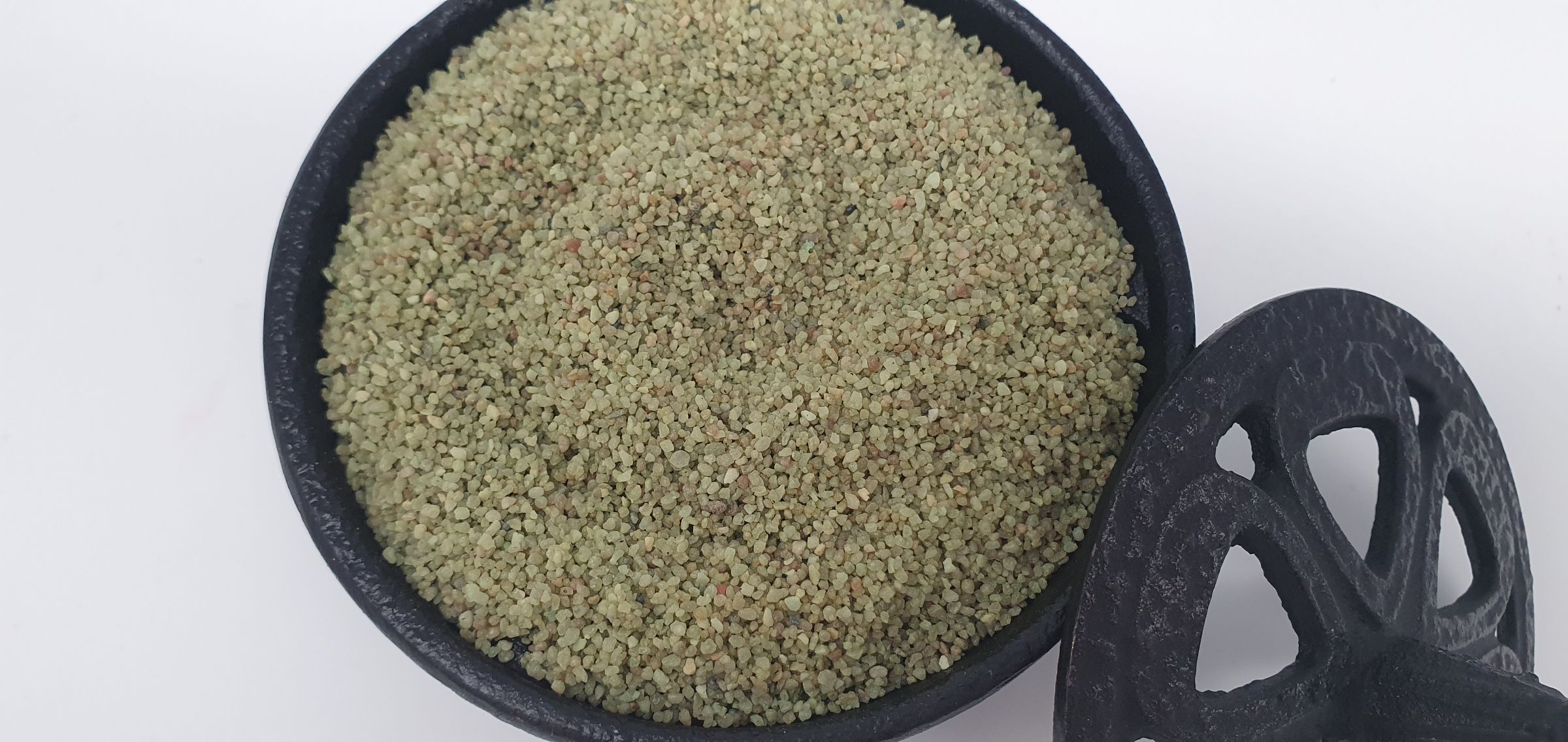 200g bag of Forest Green coloured Sand used to fill incense bowls