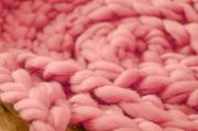 Tresse en laine rose