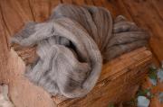 Grey combed wool