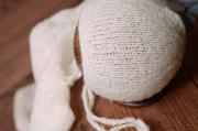 Set Wrap aus glatter Angora mit Mütze in Weiß