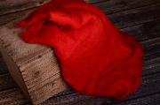 Couverture en laine rouge