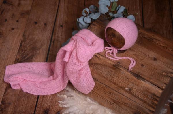 Pink smooth mohair wrap and hat set