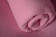 Tissu polaire rose bébé