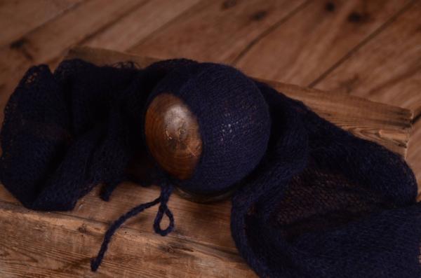 Set Wrap aus Angora mit Mütze in Marineblau