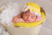 White and yellow bath hat