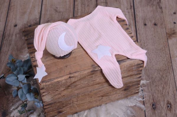 Baby pink stitch hat and pyjama set