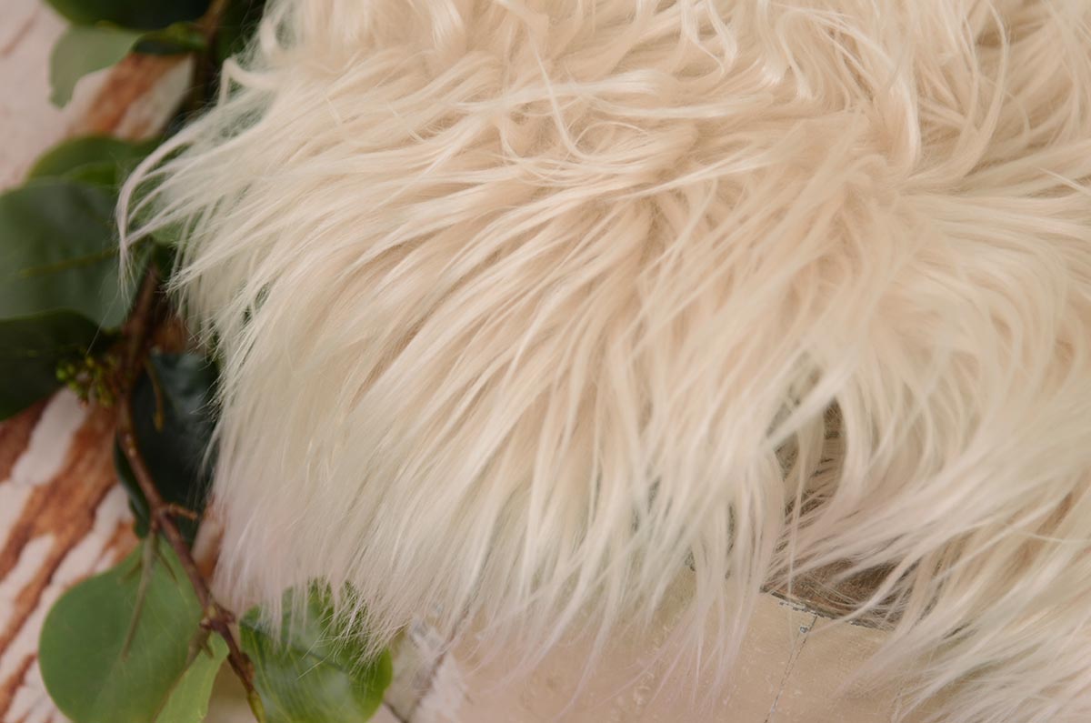 Vanilla extra long straight-hair blanket