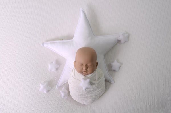 Set de cojín y estrellas blanco