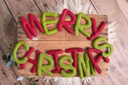 'Merry Christmas' letters