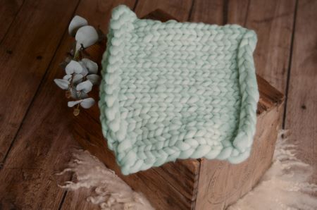 Light grey small plated blanket
