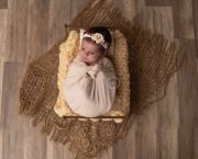 Light yellow plaited blanket