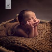 Earth brown plaited blanket
