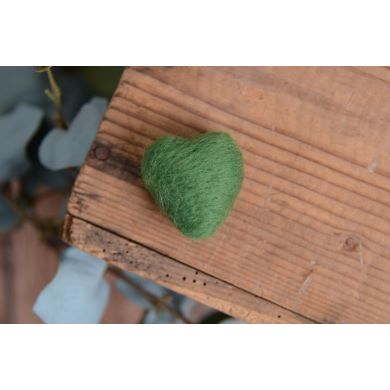 Dark green mini heart