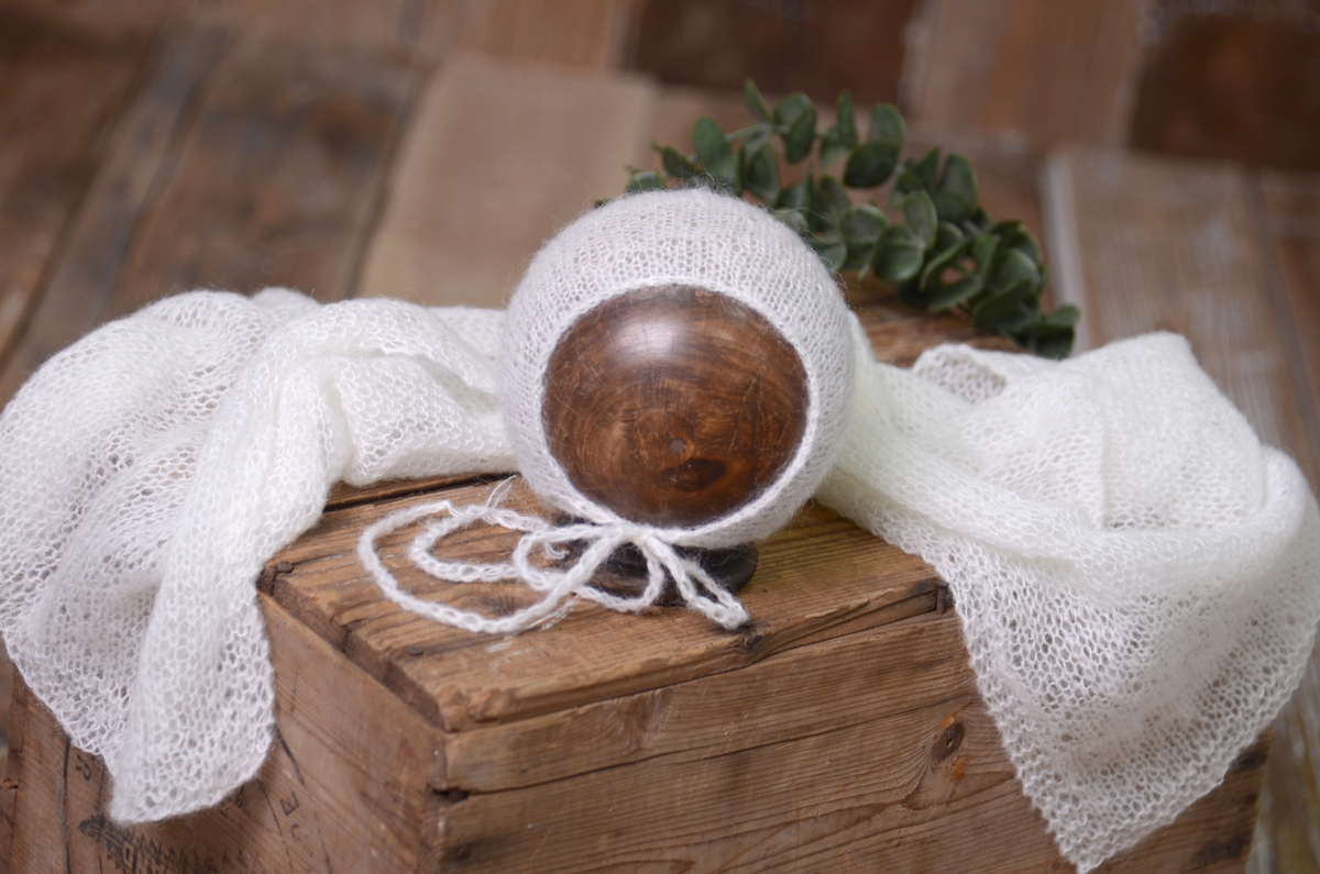 White mohair wrap and hat set