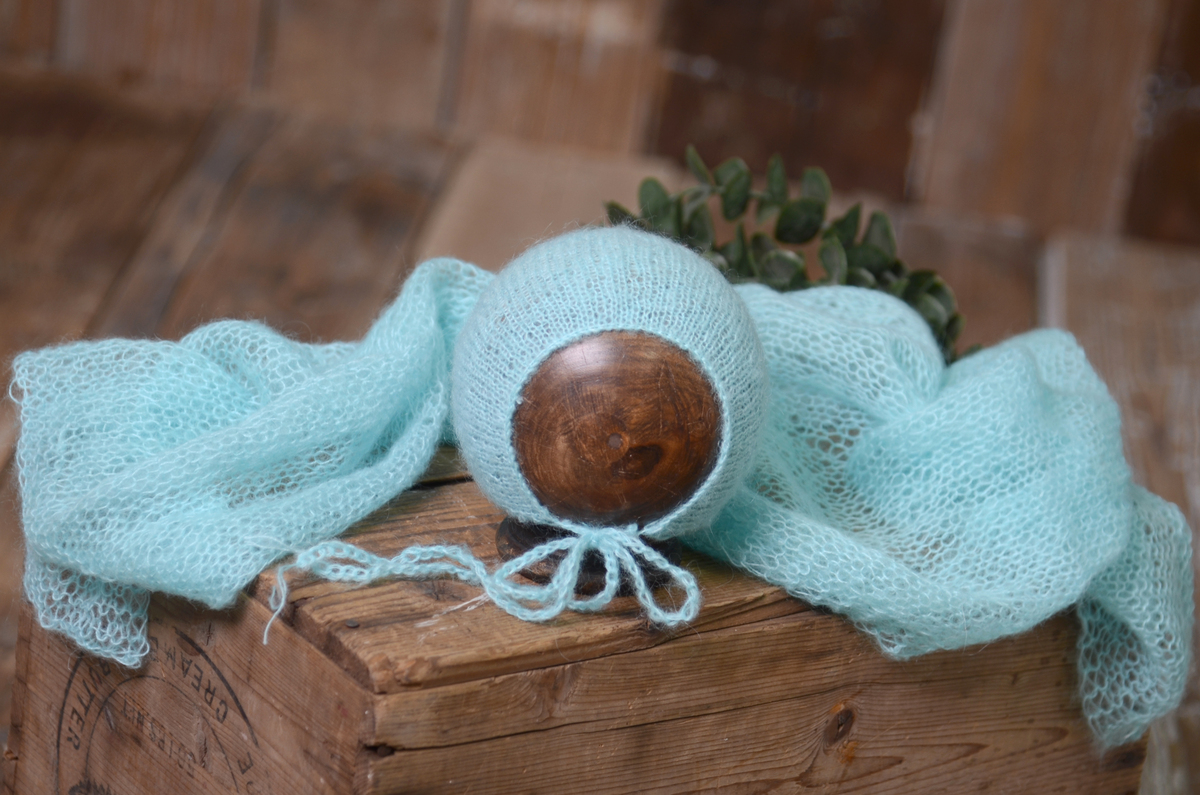 Turquoise mohair wrap and hat set