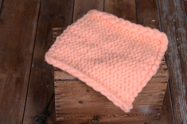 Salmon small plaited blanket