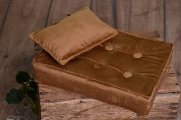 Brown mattress and pillow set