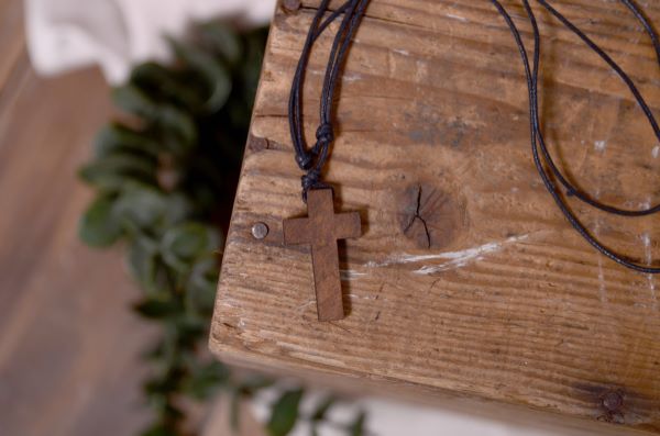 Small pendant cross - Model 4