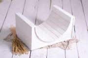 Curved stand