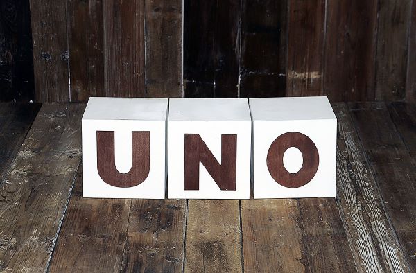 Set of three white uno-dos cubes