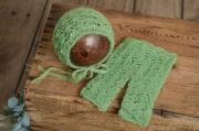 Green mohair set with pearls