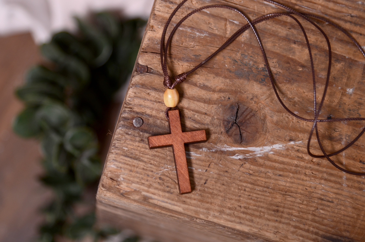 Small pendant cross - Model 3