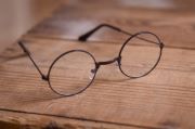 Black vintage mini glasses