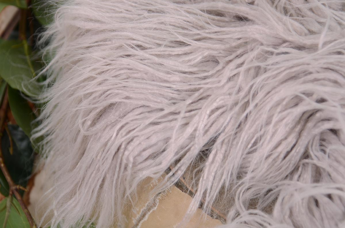 Manta de pelo extralargo rizado gris