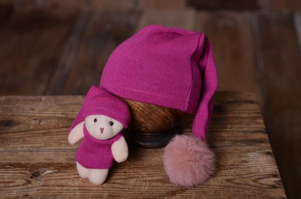 Set de gorrito y peluche de oso rosa