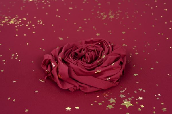 Burgundy stars wrap and fabric pack