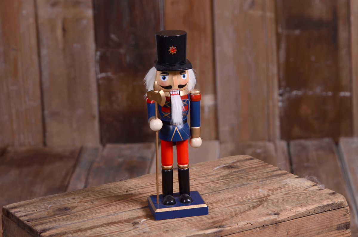 Nutcracker - Model 1