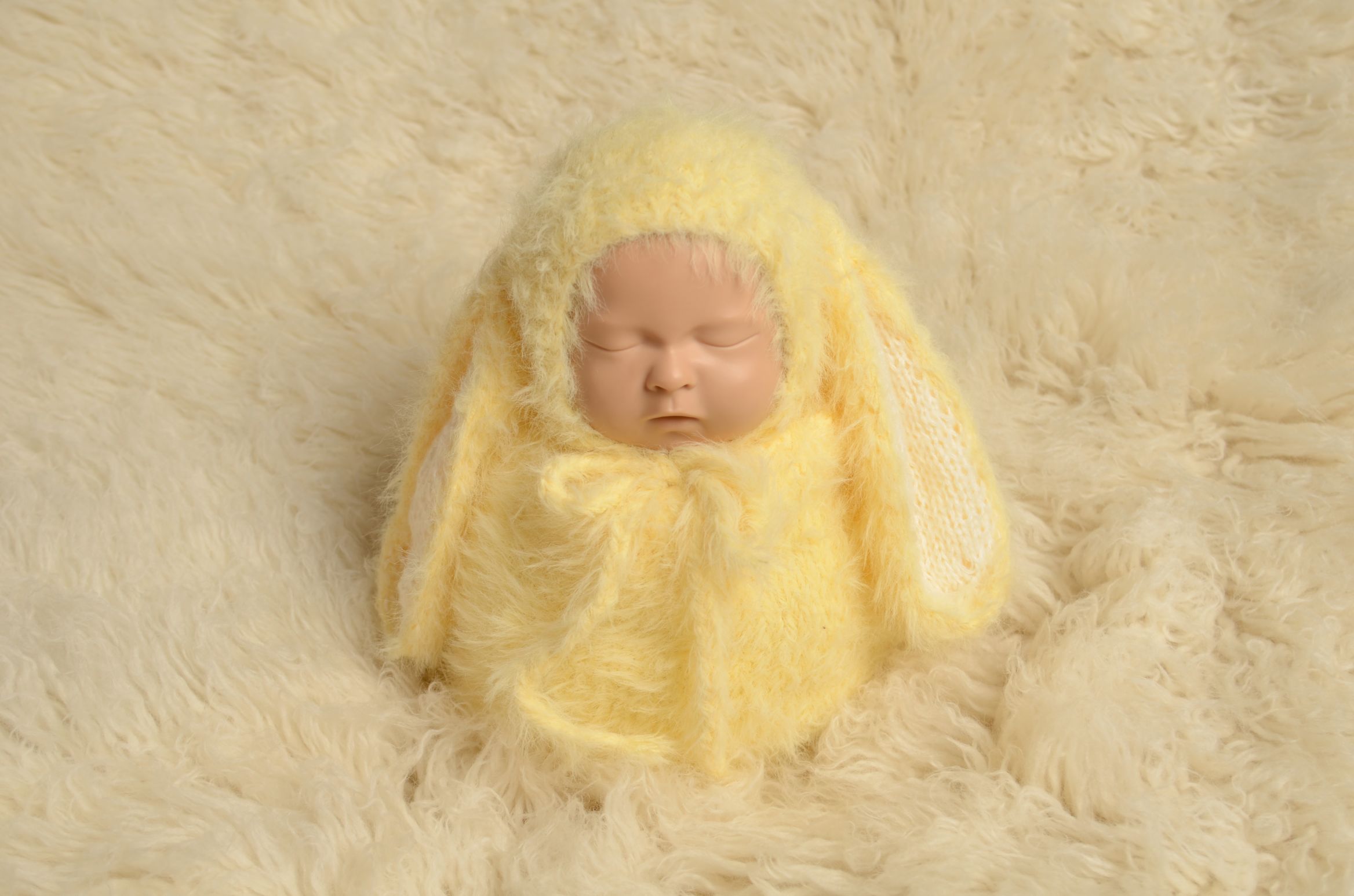 Yellow rabbit sack and hat set