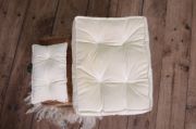 Off-white large mattress and pillow set