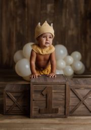 Set of three brown stacking cubes