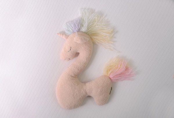 Cojín unicornio