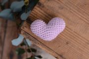 Corazón de crochet lila