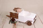 White and brown rustic pick-up 