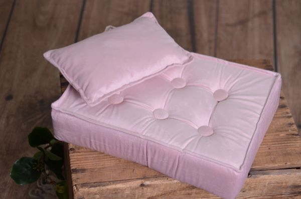 Set de colchón con cojín rosa empolvado