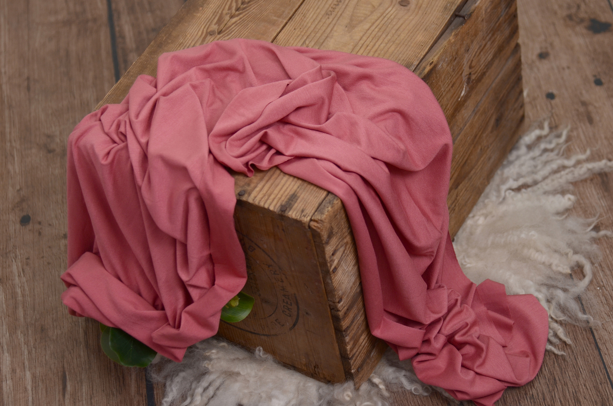 Dark salmon smooth wrap