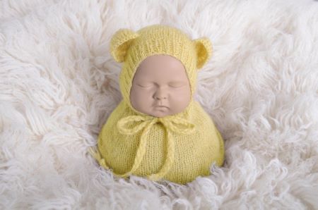 Yellow sack and hat with little ears set