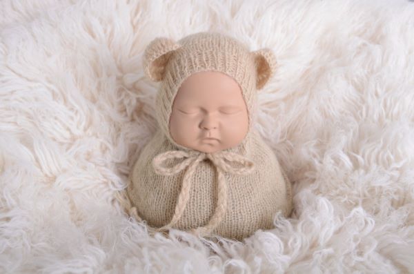 Beige sack and hat with little ears set