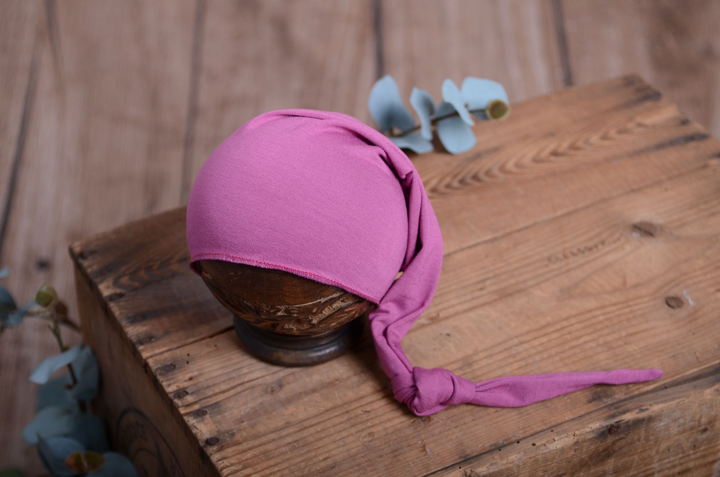 Gorro largo de punto con nudo buganvilla