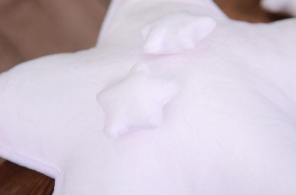 Set de cojín y estrellas blanco