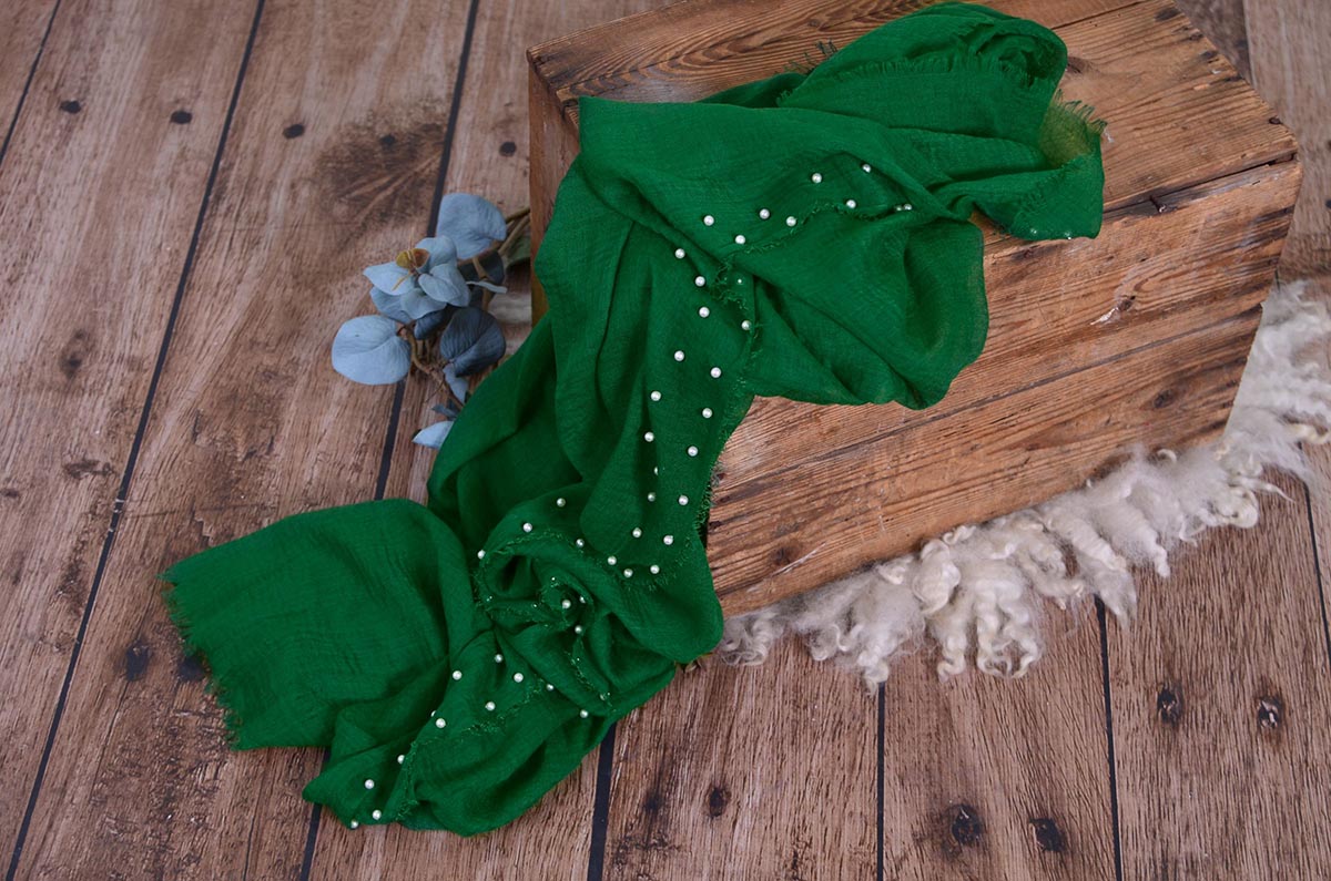 Dark green wrap with pearls