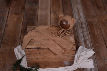 Light brown mohair pyjama and hat set