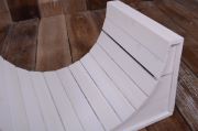 DAMAGED - Curved stand