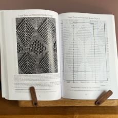 Heirloom Knitting: A Shetland Lace Pattern & Workbook