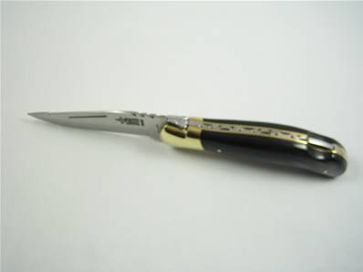 Couteau de chasse LAGUIOLE G.DAVID 12cm corne zébu mitre laiton