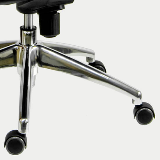 Zoom sur l'embase chromée en aluminium du fauteuil de bureau ergonomique anti mal de dos Kadan